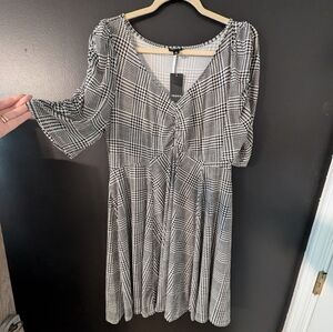 Torrid mid-sleeve mid length skater dress